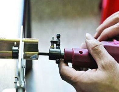 鹤庆24小时上门开锁公司