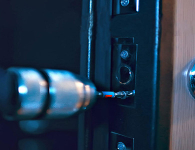 鹤庆24小时上门开锁公司